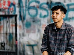 Refleksi Setyo Manggala, Menyoal Manusia Silver dan Ketimpangan Pendidikan Refleksi Setyo Manggala, Menyoal Manusia Silver dan Ketimpangan Pendidikan