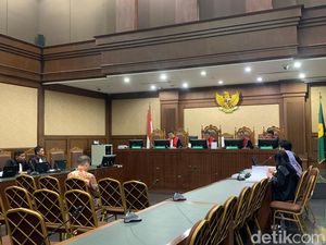 Bos Smelter Timah Tak Terima Dituntut 14 Tahun Bui dan Bayar Rp 2,2 T Bos Smelter Timah Tak Terima Dituntut 14 Tahun Bui dan Bayar Rp 2,2 T
