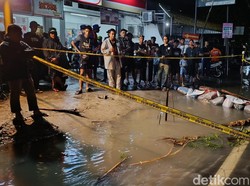 Detik-detik Pejalan Kaki Hanyut di Gorong-gorong Sedayu yang Tertutup Banjir