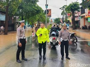 Akses Jalan Utama Trenggalek Terdampak Banjir, Arus Lalin Dialihkan