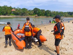1 Pemancing di Pantai Bahagia Batam Tewas Terseret Arus, 1 Orang Hilang