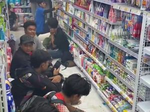 Video: Polisi Benarkan Kejadian Viral Komunitas Motor Piknik di Minimarket Video: Polisi Benarkan Kejadian Viral Komunitas Motor Piknik di Minimarket