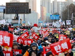 Pelajaran Demokrasi dari Korea Selatan