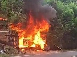 Warung di Polman Terbakar Saat Pemilik Isi BBM Sambil Masak, Ibu-Anak Luka