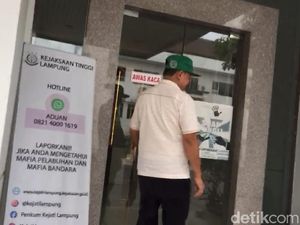Bupati Lampung Timur Dawam Rahardjo Diperiksa Kejati Lampung, Kasus Apa? Bupati Lampung Timur Dawam Rahardjo Diperiksa Kejati Lampung, Kasus Apa?