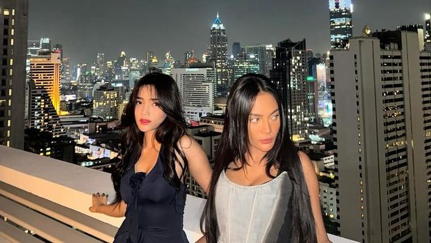 Erika Carlina dan Fuji