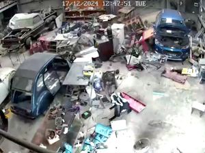 Video Dahsyatnya Gempa M 7,3 di Vanuatu Terekam CCTV Video Dahsyatnya Gempa M 7,3 di Vanuatu Terekam CCTV