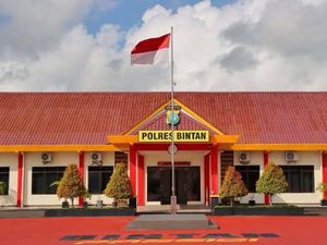 Berstatus Tersangka Kasus PMI Ilegal, Oknum Polisi Polres Bintan Masih Bertugas Berstatus Tersangka Kasus PMI Ilegal, Oknum Polisi Polres Bintan Masih Bertugas