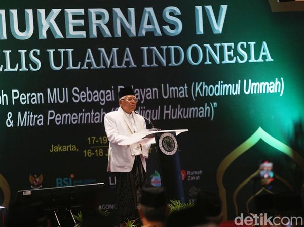 Momen Maruf Amin Buka Mukernas IV MUI