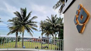 Pesona Masjid Al Afiyah Asad Humam dengan View Langsung ke Laut