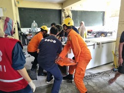 Ngeri! Tangan Rizki Terjepit Mesin Penggiling Daging di Gamping Sleman