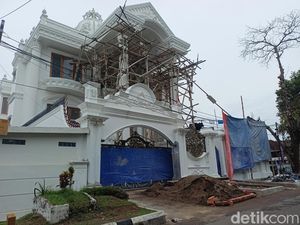 Tampak Rumah Keluarga Lady di Palembang yang Tak Masuk LHKPN Ayah Tampak Rumah Keluarga Lady di Palembang yang Tak Masuk LHKPN Ayah