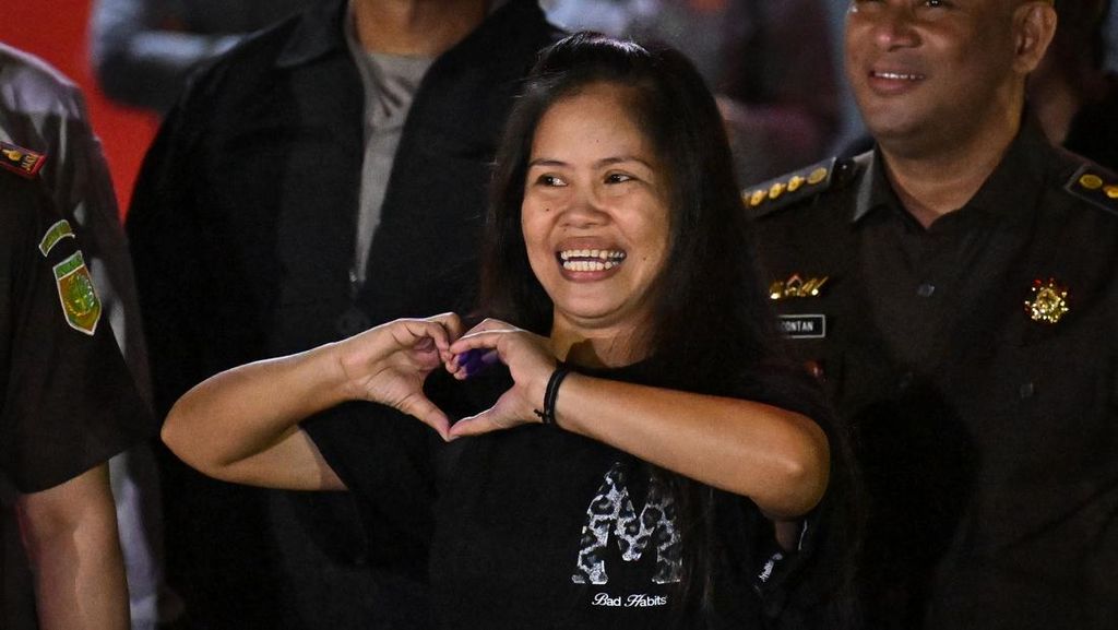 Semringah Mary Jane Tinggalkan Lapas Pondok Bambu, Pulang ke Filipina Semringah Mary Jane Tinggalkan Lapas Pondok Bambu, Pulang ke Filipina