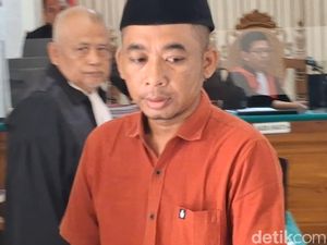Kepsek Pemerkosa Anak Selingkuhannya di Sumenep Divonis 17 Tahun Penjara Kepsek Pemerkosa Anak Selingkuhannya di Sumenep Divonis 17 Tahun Penjara