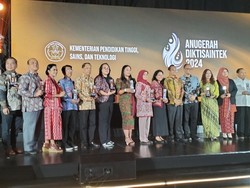 UKDW Sabet Bronze Winner Anugerah Kerja Sama Diktiristek