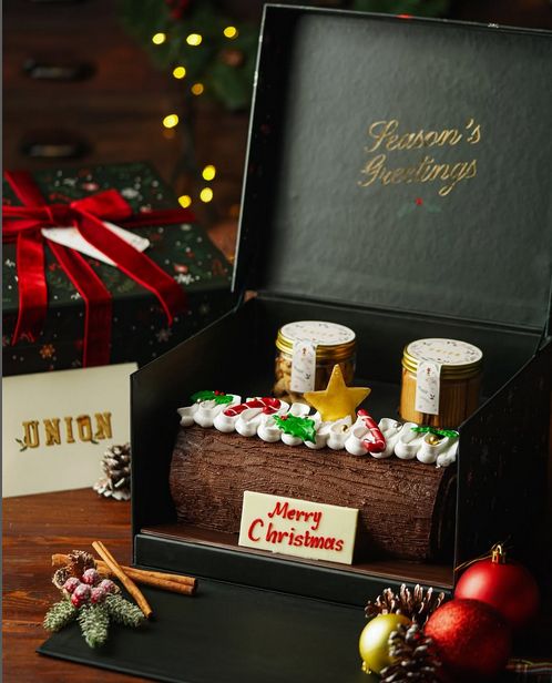 5 Hampers Cake Spesial Natal untuk Hantaran, Parfait Pies hingga Yule Log