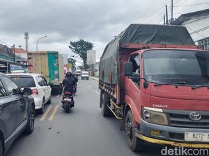 Ujicoba Rekayasa Lalin di Padalarang Belum Efektif Urai Kemacetan