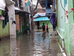 Cerita Warga Muara Angke Tidur Nyaris Tak Muat di Lantai 2 Saat Banjir Rob