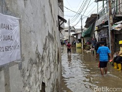Video: Sepekan Dilanda Banjir Rob, Warga Muara Angke Mulai Terserang Diare