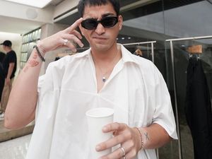 Bio One Rajin Hangout Sambil Ngopi Bersama Sahabatnya Bio One Rajin Hangout Sambil Ngopi Bersama Sahabatnya