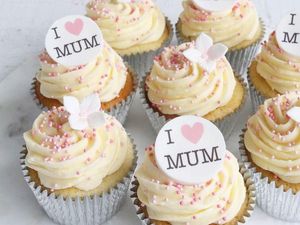 20+ Tulisan untuk Hari Ibu di Kue yang Singkat tapi Bermakna 20+ Tulisan untuk Hari Ibu di Kue yang Singkat tapi Bermakna