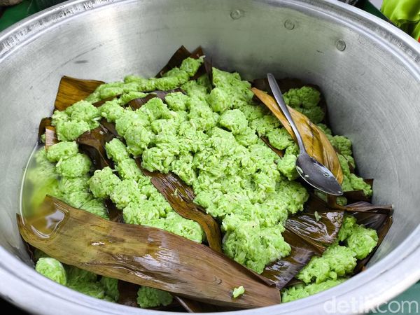 Potret 8 Kuliner Pinggir Jalan yang Wajib Dicoba Saat Liburan di Cirebon