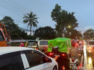 Jalan Perintis Kemerdekaan Makassar Arah Sudiang-Daya Macet Malam Ini