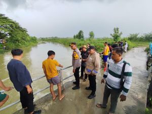 Remaja Lamongan Tenggelam di Dam Sungai Desa Tanjung Remaja Lamongan Tenggelam di Dam Sungai Desa Tanjung