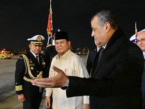 Presiden Prabowo Tiba di Mesir untuk Hadiri KTT D-8