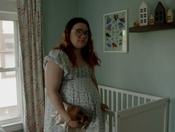 Wanita Ini Menyesal Jadi Pria Transgender karena Tak Bisa Susui Anak