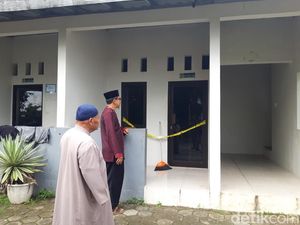 Ponpes Ungkap Pembakar Santri Boyolali Sempat Dikurung di Ruang Tamu Ponpes Ungkap Pembakar Santri Boyolali Sempat Dikurung di Ruang Tamu