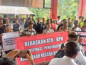 Tanah Bukit Ser Diduga Dicaplok Mafia, Warga Berunjuk Rasa di DPRD Buleleng