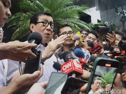 Video: Yasonna Bilang Begini Saat Ditanya Keberadaan Harun Masiku