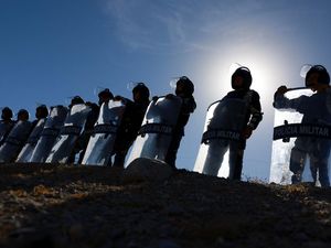 Donald Trump Siap Deportasi Massal Imigran Ilegal di AS