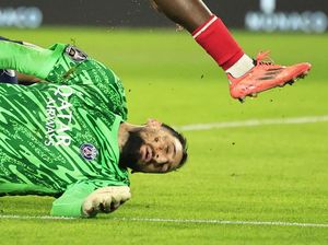 Video Momen Horor Wajah Donnarumma Dihantam Kaki Lawan Video Momen Horor Wajah Donnarumma Dihantam Kaki Lawan