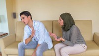 Suami Laporkan Istri ke Polisi Setelah Dituduh Selingkuh karena Ramalan Online
