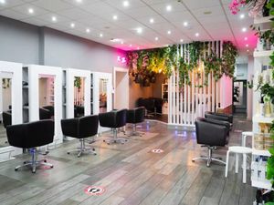 7 Salon Khusus Wanita di Jakarta, Tempatnya Eksklusif Bikin Nyaman 7 Salon Khusus Wanita di Jakarta, Tempatnya Eksklusif Bikin Nyaman