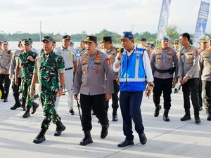 Video: Kapolri dan Panglima TNI Cek Tol Fungsional Klaten-Prambanan
