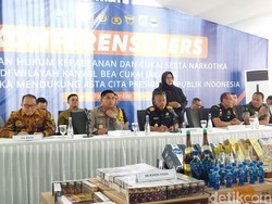 Bea Cukai Jakarta Tindak 827 Kasus Barang Ilegal: Kosmetik, Rokok hingga Miras