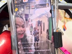 Video: Warga Muara Angke Live Tiktok Saat Banjir, Raup Cuan Hingga Rp 500 Ribu