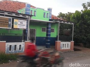 Ibu Kantin Viral di Brebes Sering Marah jika Murid Ketahuan Jajan Tempat Lain Ibu Kantin Viral di Brebes Sering Marah jika Murid Ketahuan Jajan Tempat Lain