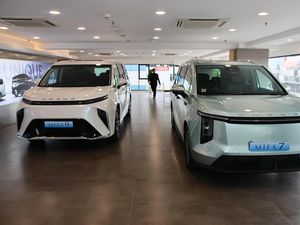 Penampakan Maxus Mifa 7 dan Mifa 9, MPV Listrik Buat Keluarga