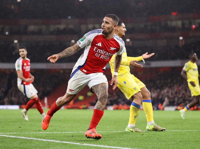 LONDON, ENGLAND - DECEMBER 18: Gabriel Jesus of Arsenal celebrates their second goal during the Carabao Cup Quarter Final match between Arsenal and Crystal Palace at Emirates Stadium on December 18, 2024 in London, England. (Photo by Jacques Feeney/Offside/Offside via Getty Images)
