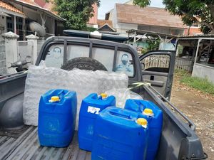 Polisi Berantas Peredaran Miras di Subang, Ribuan Botol Disita Polisi Berantas Peredaran Miras di Subang, Ribuan Botol Disita