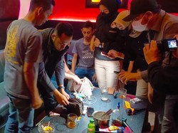 Razia Tempat Hiburan Malam di Bandung, 8 Pengunjung Positif Narkoba