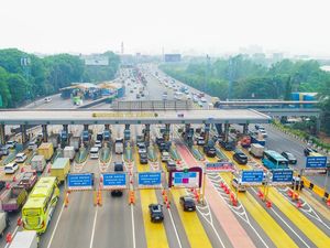 490 Ribu Kendaraan Tinggalkan Jakarta Jelang Libur Natal-Tahun Baru 490 Ribu Kendaraan Tinggalkan Jakarta Jelang Libur Natal-Tahun Baru