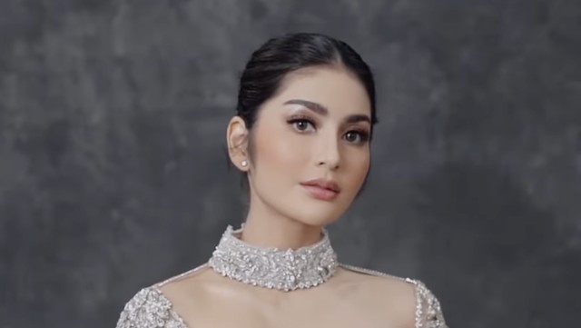 Kabar Terkini Artis dari InsertLive : Ini Penyebab Pesinetron Debi Sagita Dihujat Fans Fuji