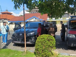 Dua Pelajar Kepergok Mesum di Toilet Musala Diserahkan Unit PPA Gresik