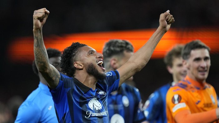Ederson Atalanta Atalantas Ederson celebrates after winning the Europa League final soccer match between Atalanta and Bayer Leverkusen at the Aviva Stadium in Dublin, Ireland, Wednesday, May 22, 2024. (AP Photo/Kirsty Wigglesworth)