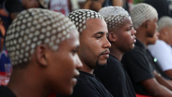 Gaya Rambut Nyentrik Anak Muda di Brasil